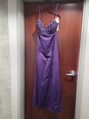 Precious Formals 1001 Size 14W Purple Prom Dress